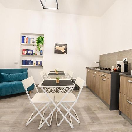 Il Cortile Degli Artisti Bed & Breakfast Marsala Ngoại thất bức ảnh